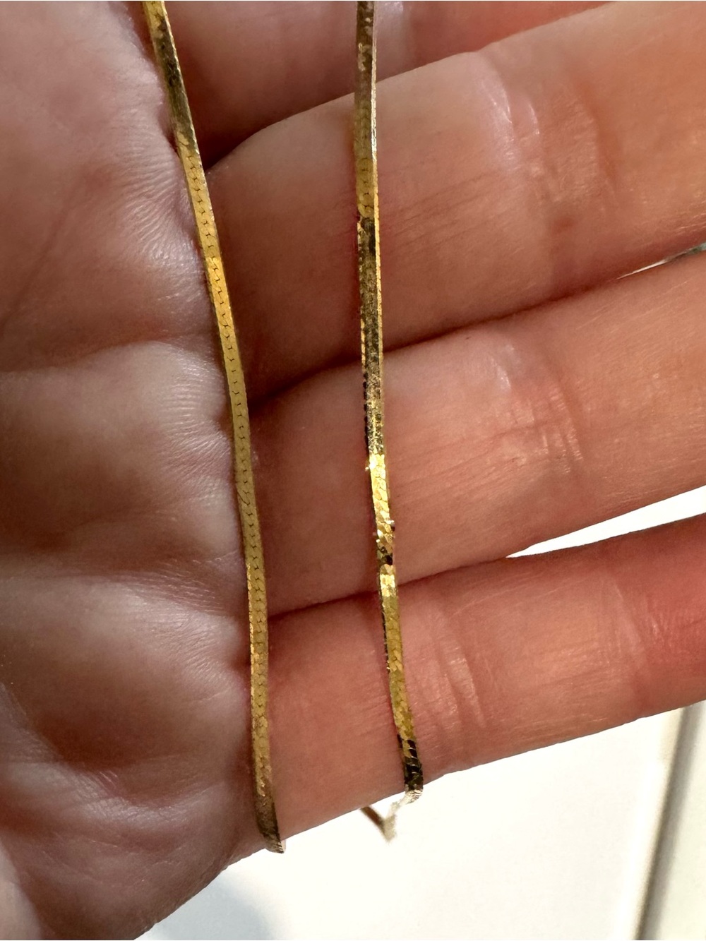 Vintage 14k Gold Herringbone Chain Necklace 20" 2.2g Italy Stamped - Minor Kink